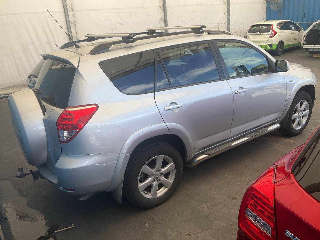 Photo '14' of Toyota Rav4 LTD