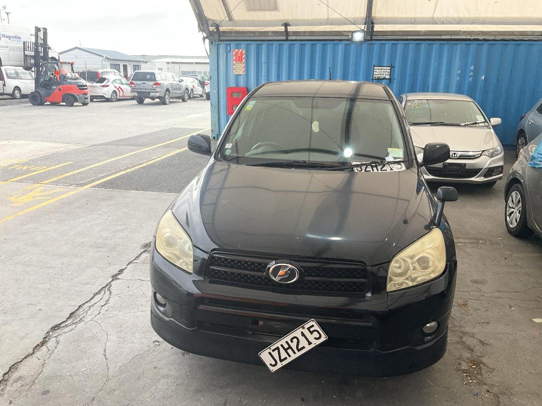 Photo '6' of Toyota Rav4