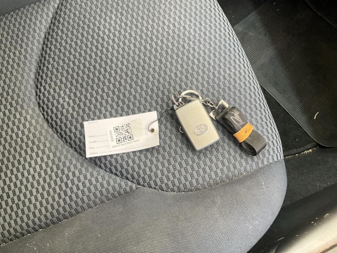 Photo '24' of Toyota Rav4