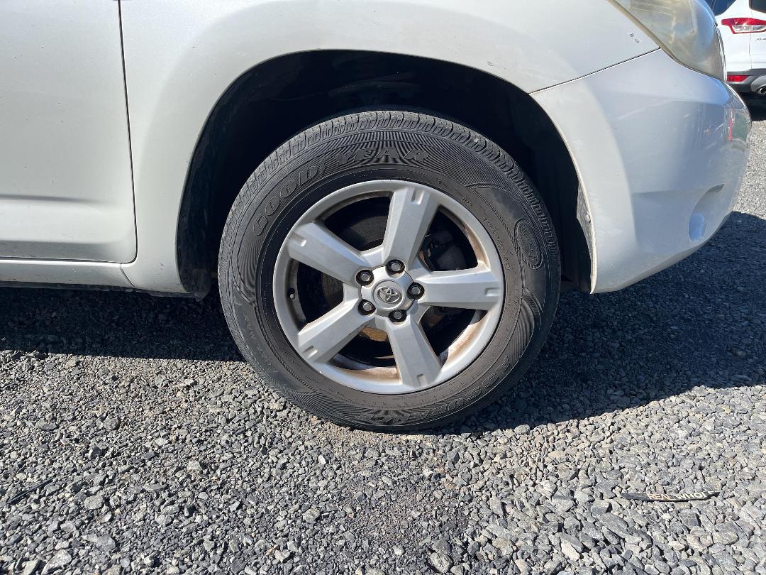 Photo '7' of Toyota Rav4