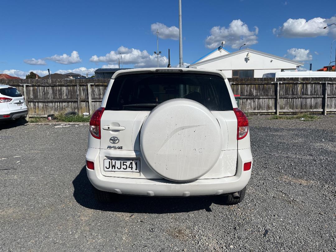 Photo '5' of Toyota Rav4