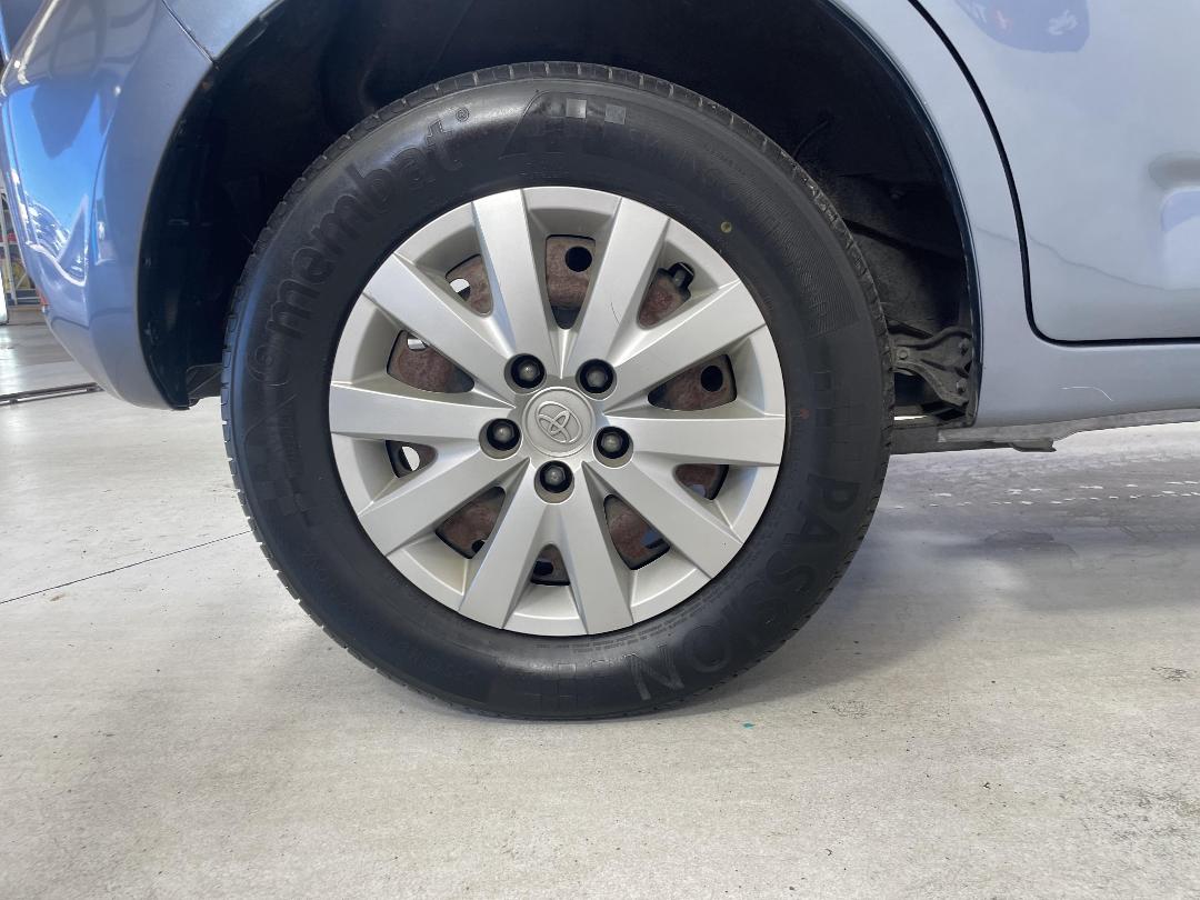 Photo '12' of Toyota Rush Photo '12' of Toyota Rush