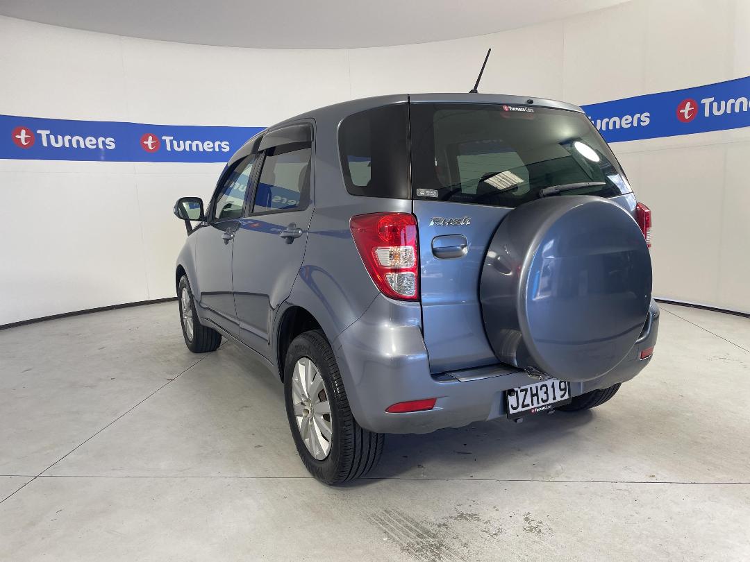 Photo '5' of Toyota Rush Photo '5' of Toyota Rush