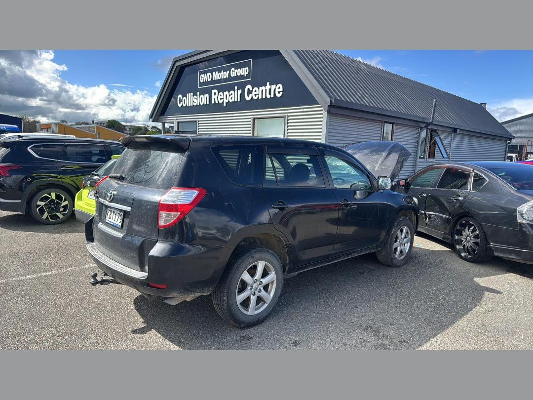 Photo '4' of Toyota Vanguard Photo '4' of Toyota Vanguard