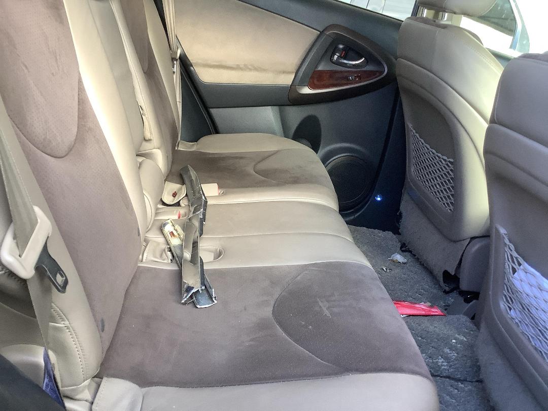 Photo '7' of Toyota Vanguard Photo '7' of Toyota Vanguard