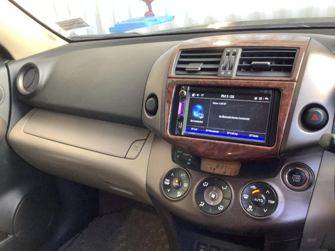 Photo '14' of Toyota Vanguard Photo '14' of Toyota Vanguard