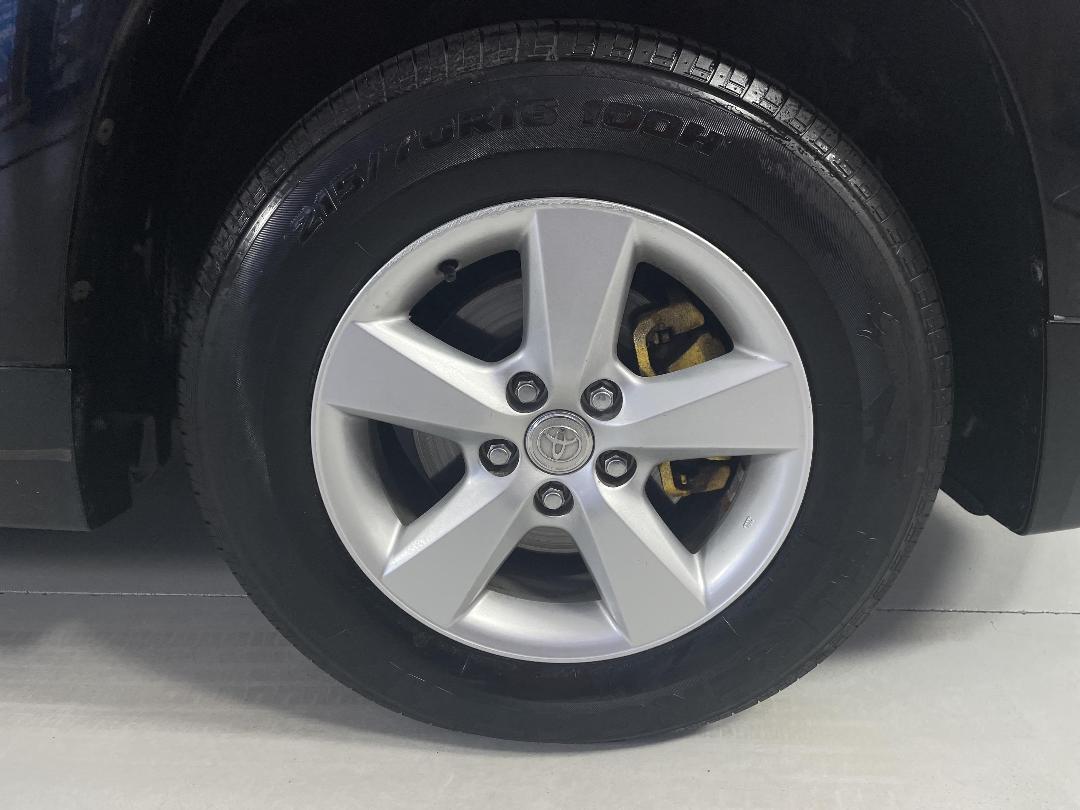 Photo '9' of Toyota Vanguard