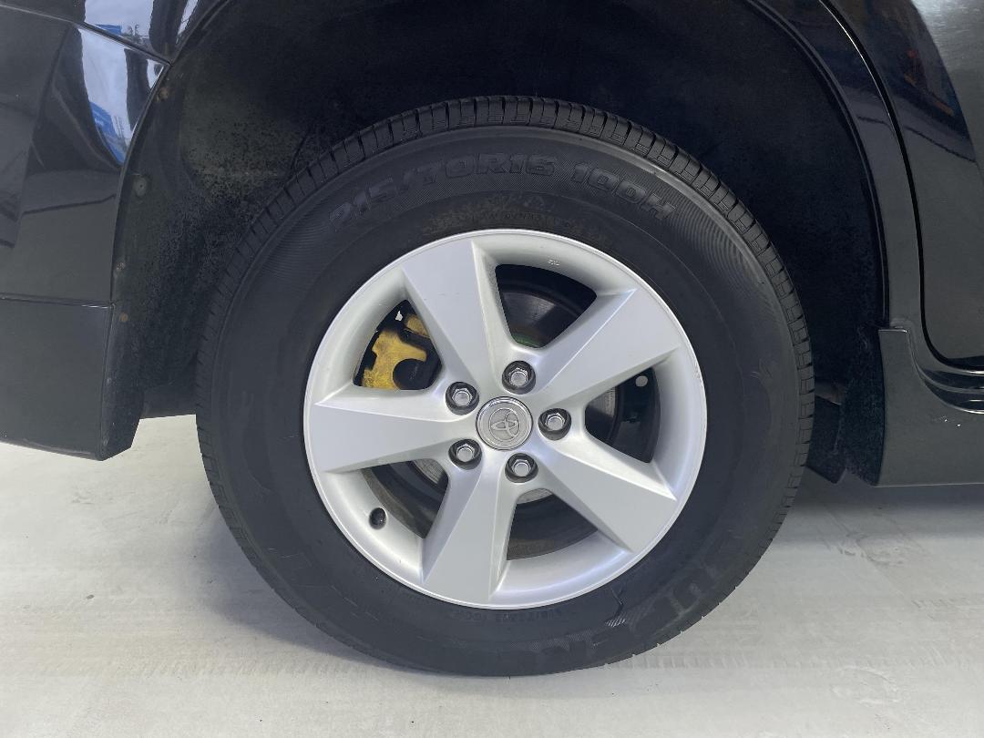 Photo '12' of Toyota Vanguard