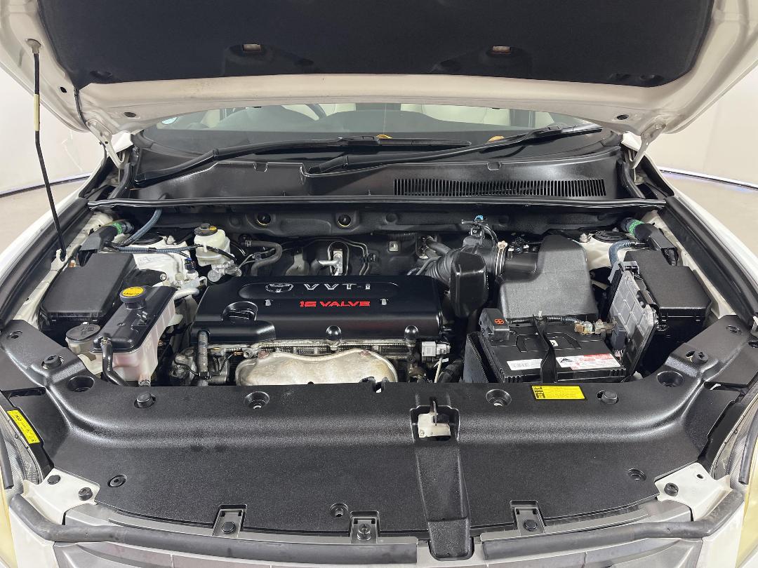 Photo '13' of Toyota Vanguard