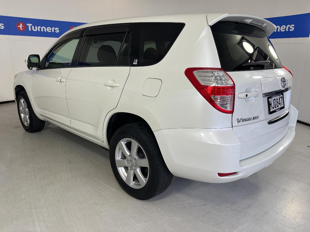 Photo '5' of Toyota Vanguard