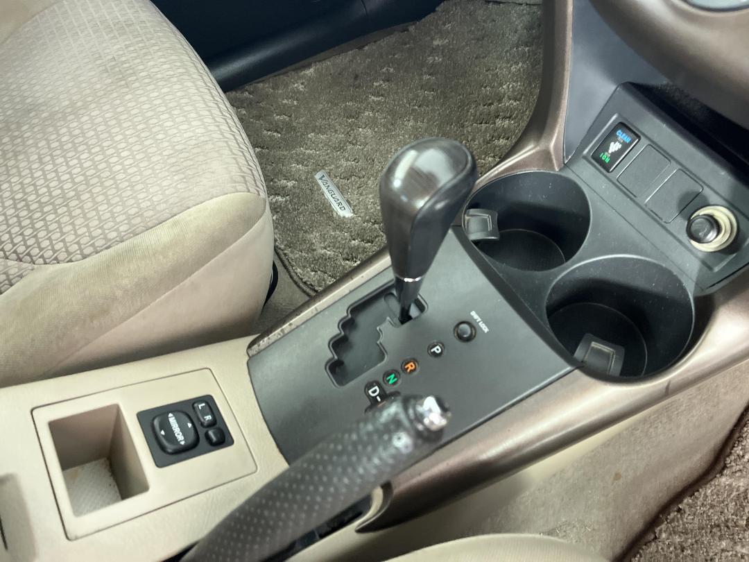 Photo '18' of Toyota Vanguard