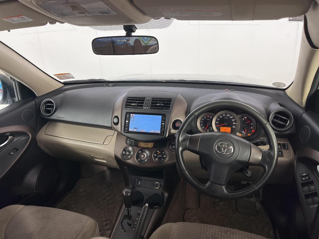 Photo '17' of Toyota Vanguard