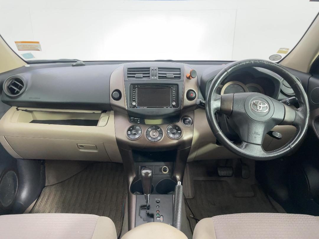 Photo '17' of Toyota Vanguard