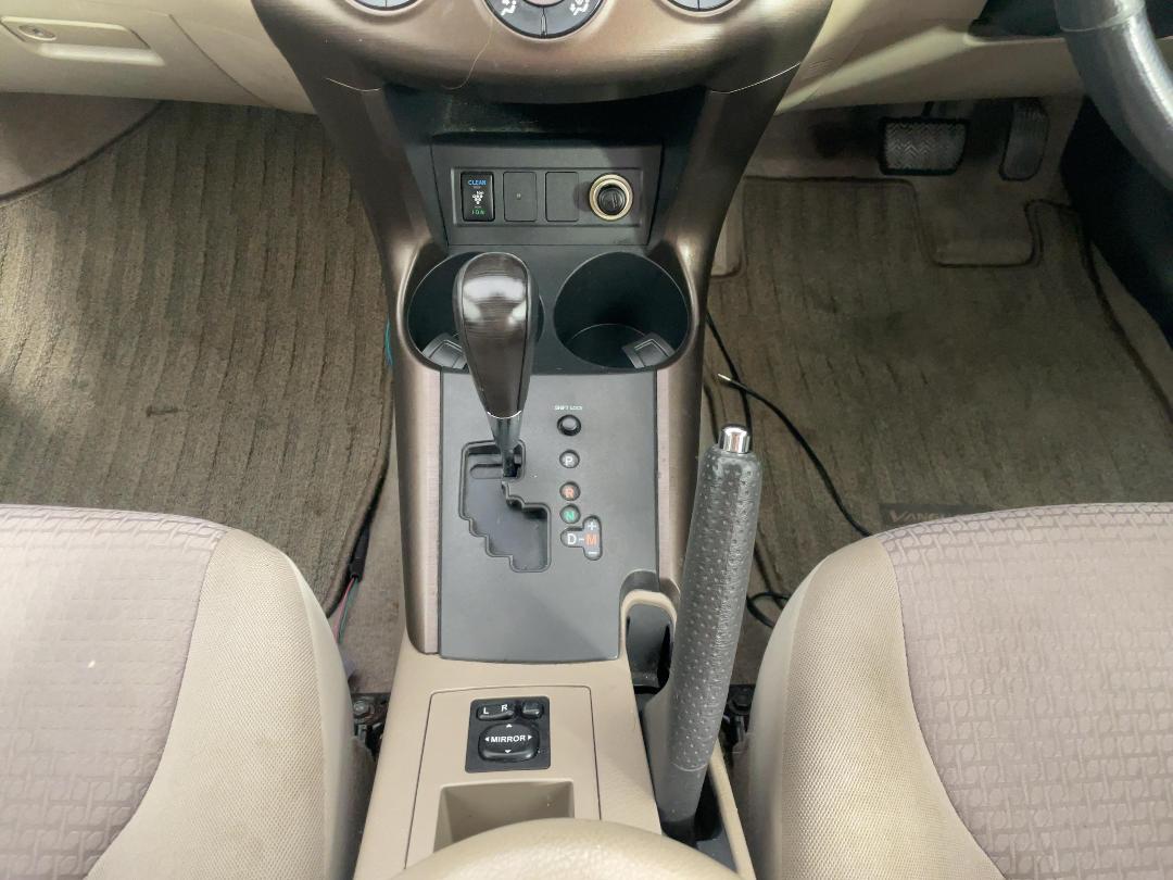 Photo '18' of Toyota Vanguard