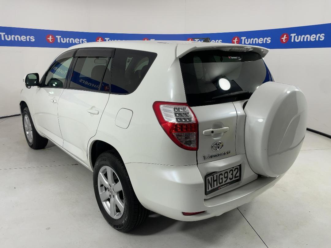 Photo '5' of Toyota Vanguard