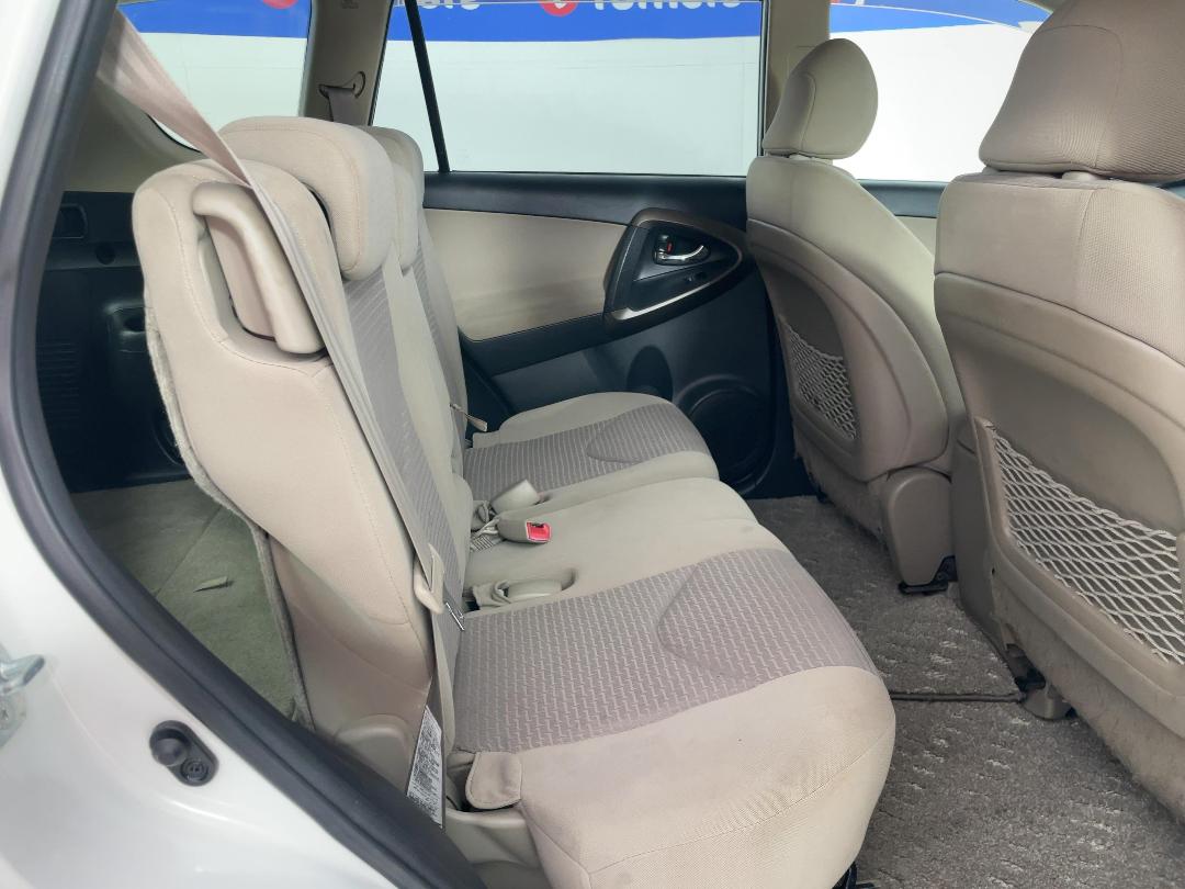 Photo '20' of Toyota Vanguard