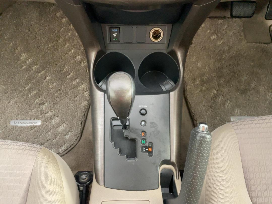 Photo '18' of Toyota Vanguard