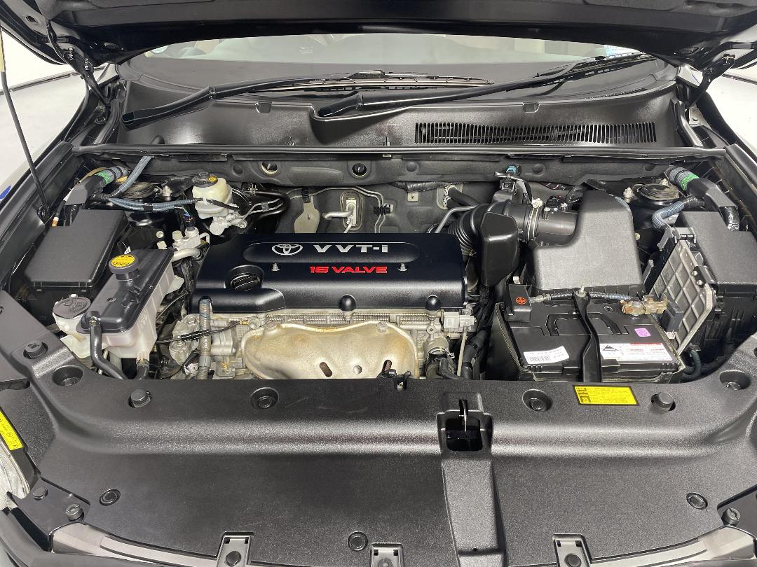 Photo '13' of Toyota Vanguard