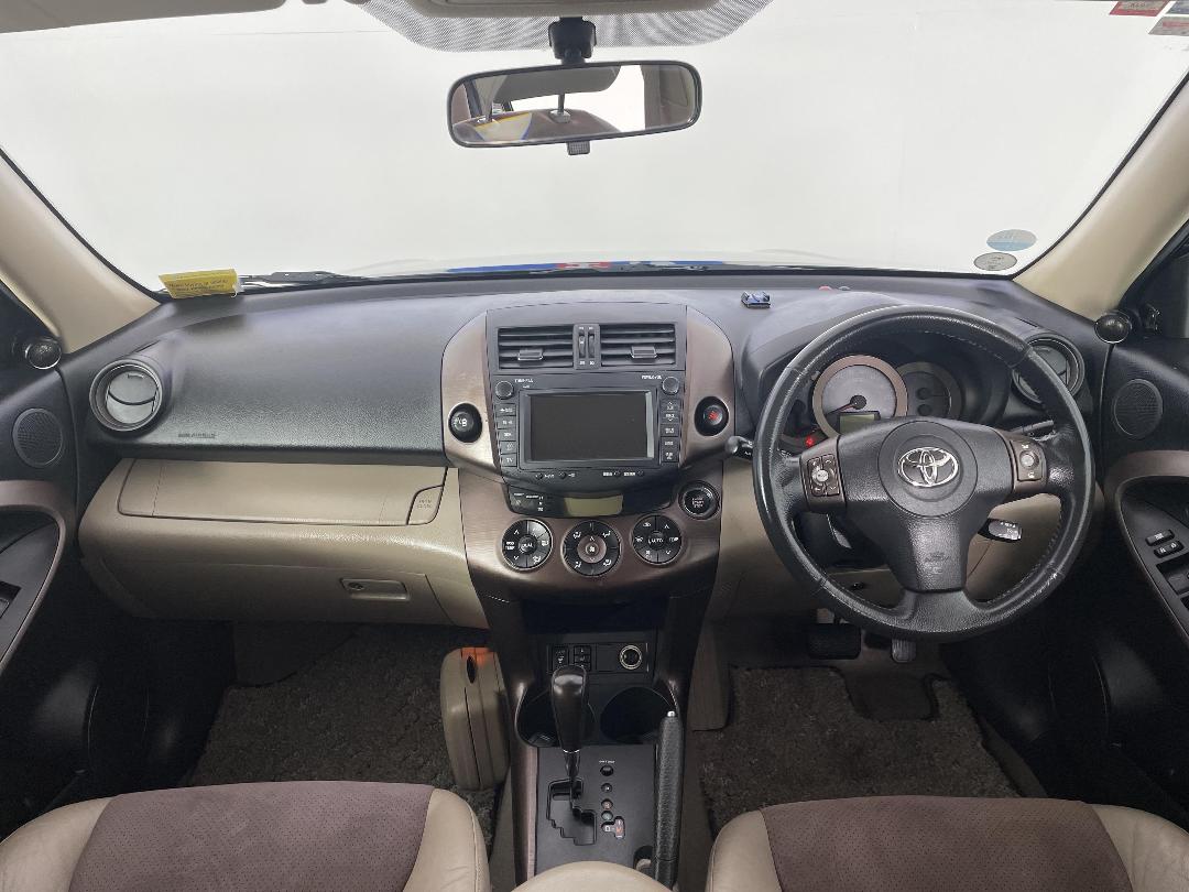 Photo '17' of Toyota Vanguard