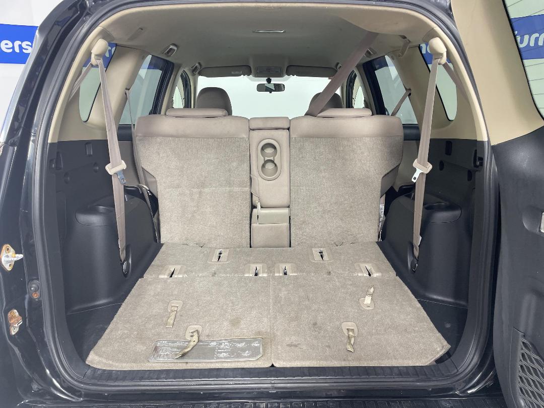 Photo '14' of Toyota Vanguard