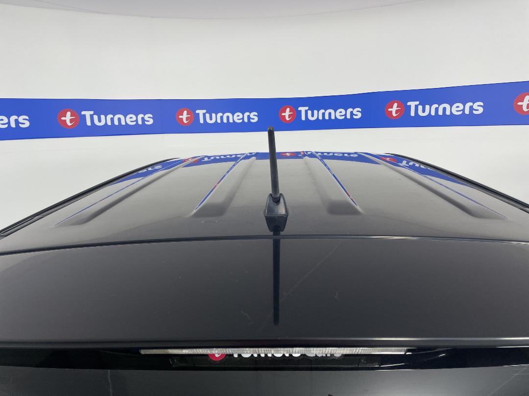 Photo '33' of Toyota Vanguard