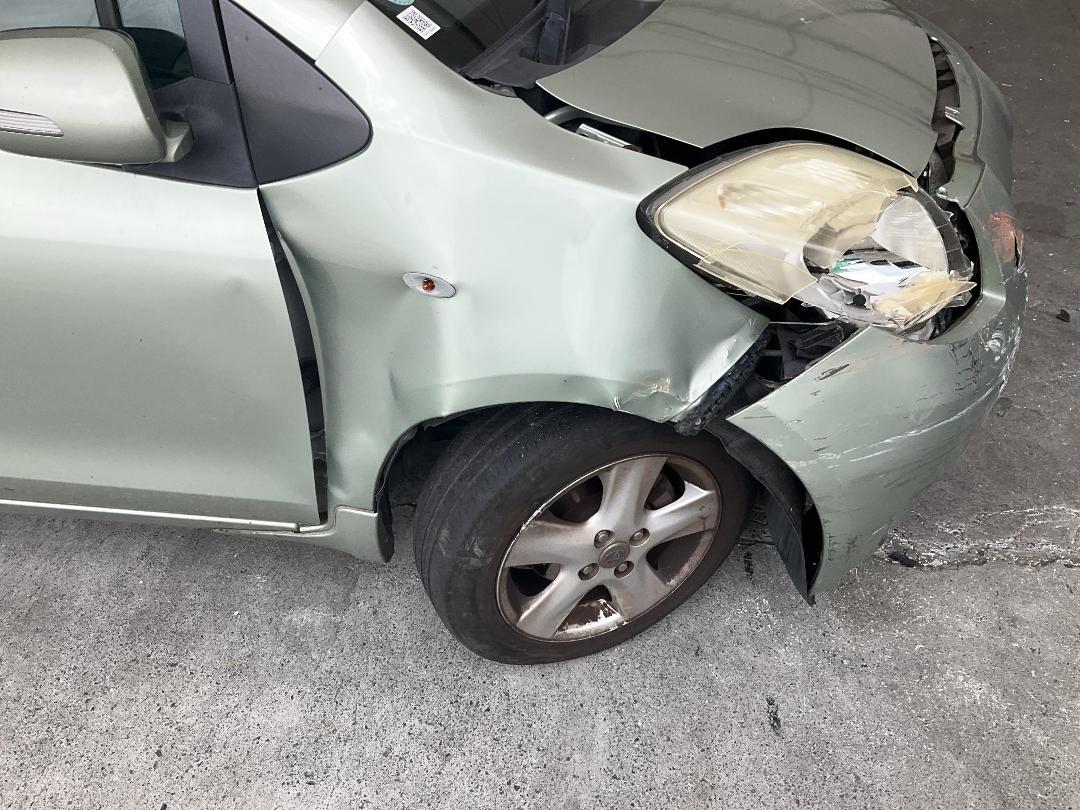 Photo '2' of Toyota Vitz