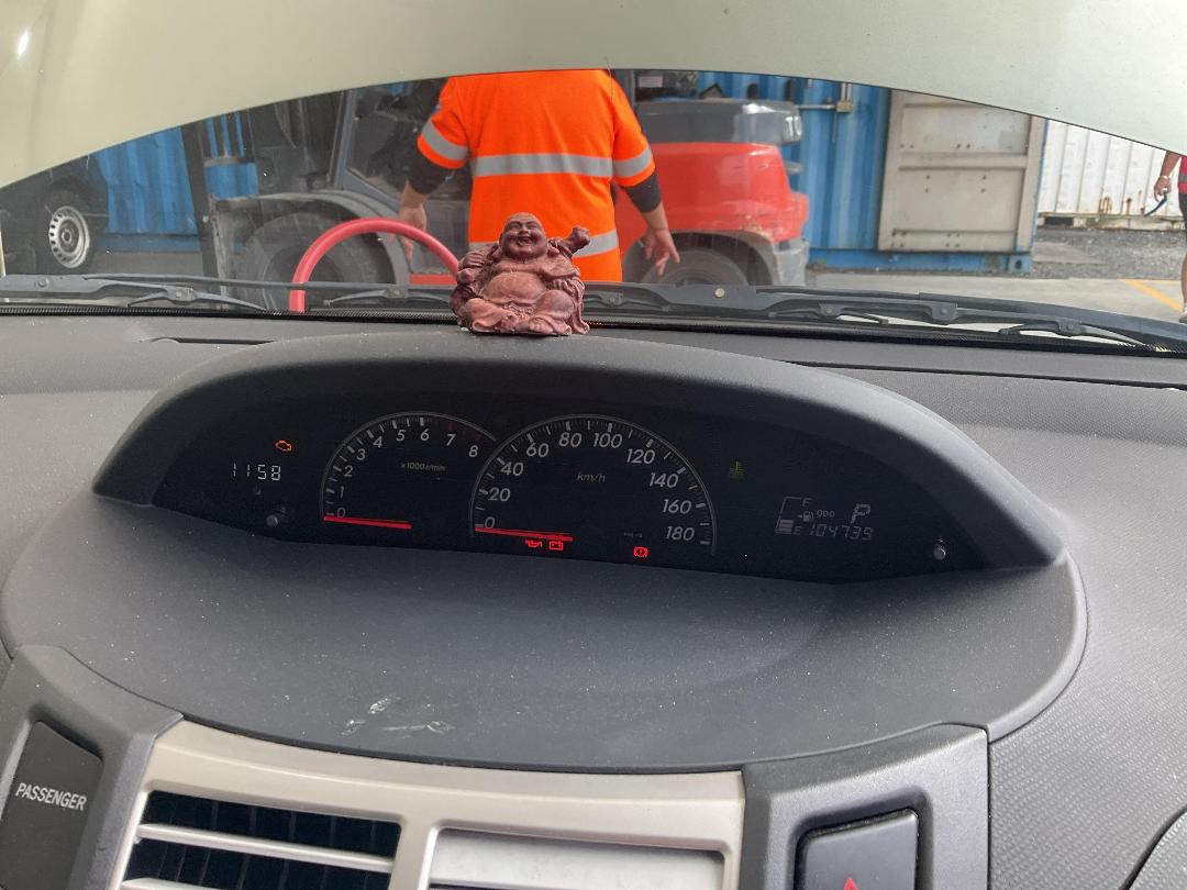 Photo '18' of Toyota Vitz