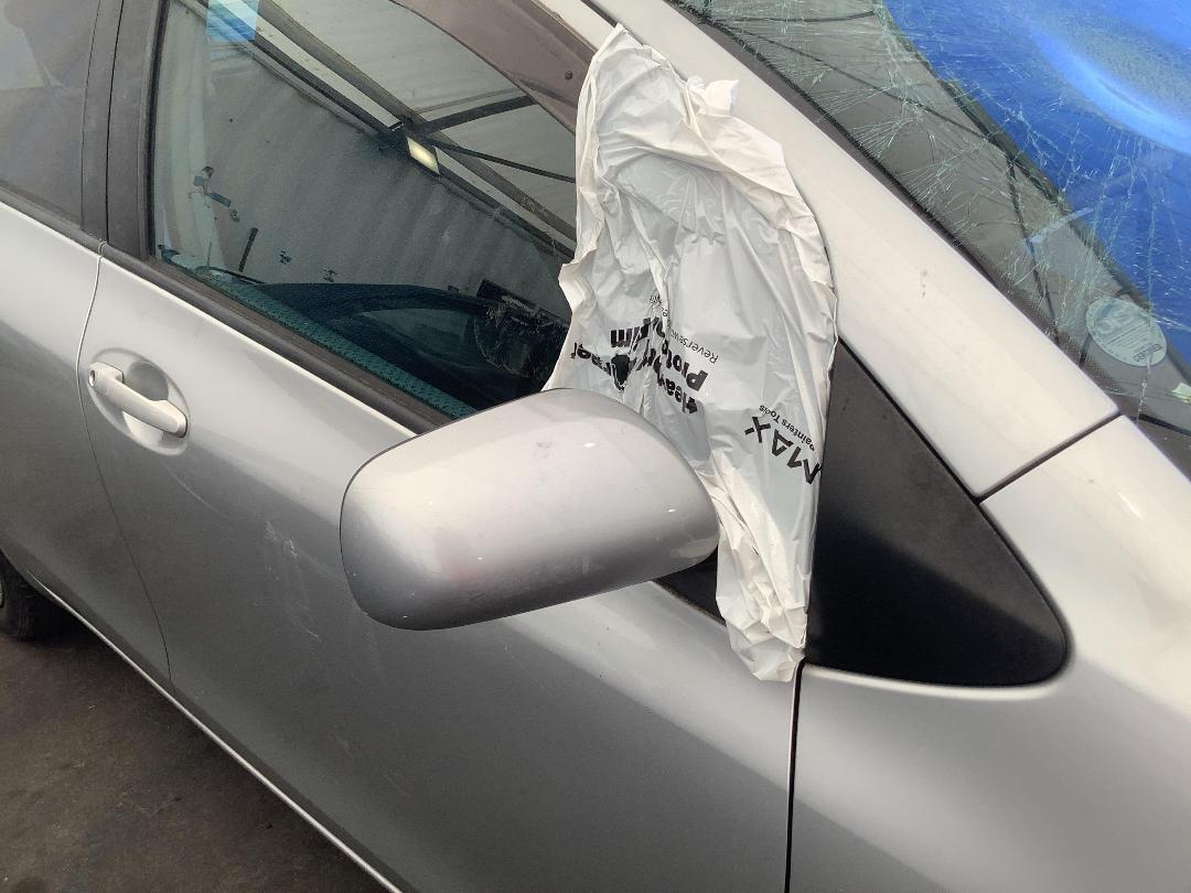 Photo '4' of Toyota Vitz Photo '4' of Toyota Vitz