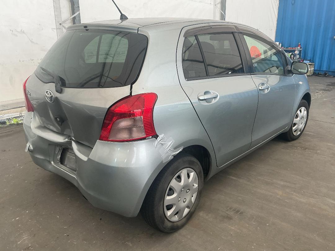 Photo '12' of Toyota Vitz Photo '12' of Toyota Vitz