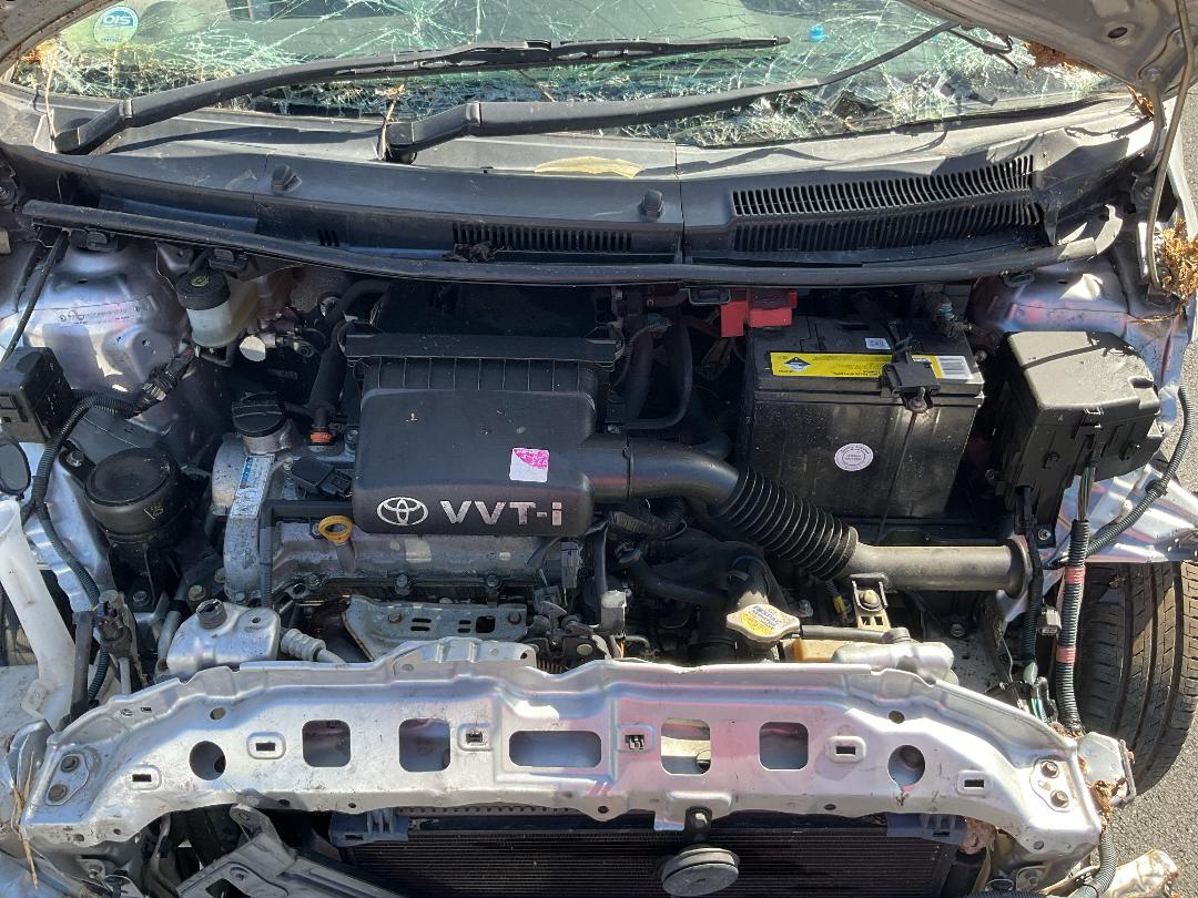 Photo '18' of Toyota Vitz