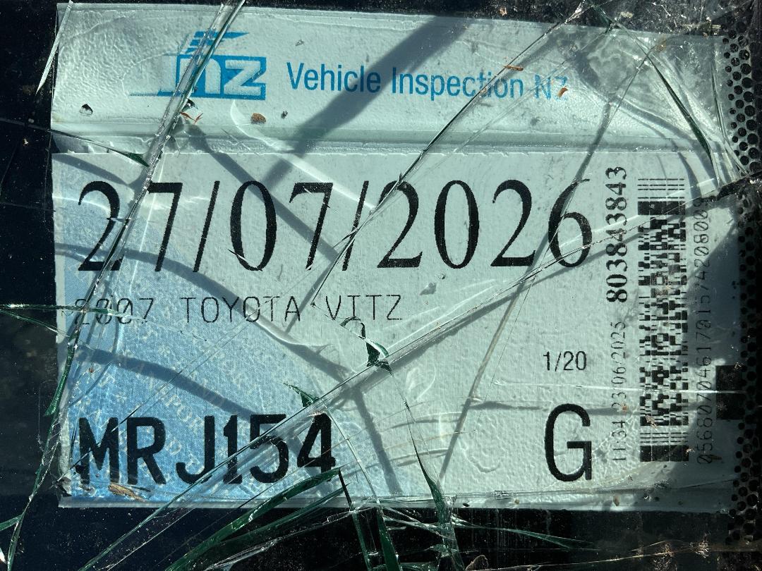 Photo '22' of Toyota Vitz