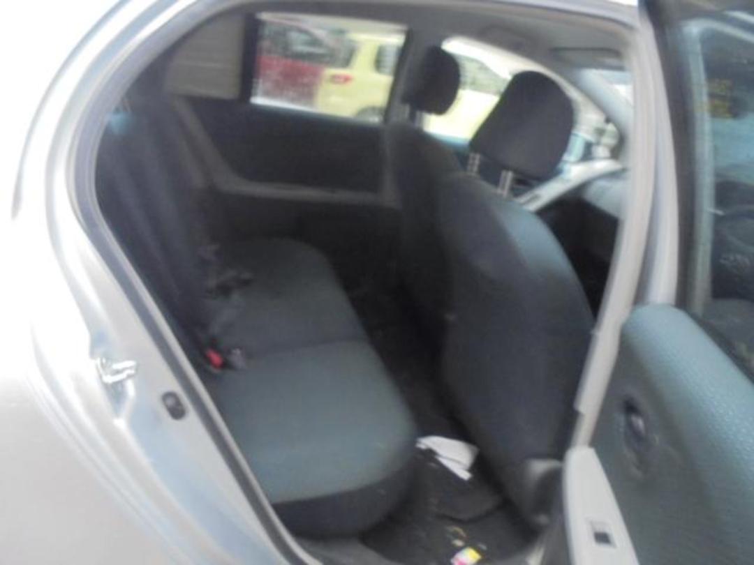 Photo '8' of Toyota Vitz Photo '8' of Toyota Vitz