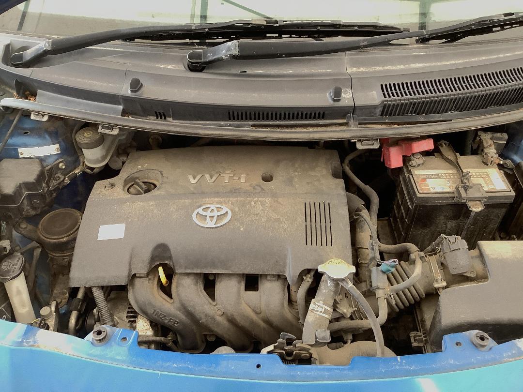 Photo '10' of Toyota Vitz Photo '10' of Toyota Vitz