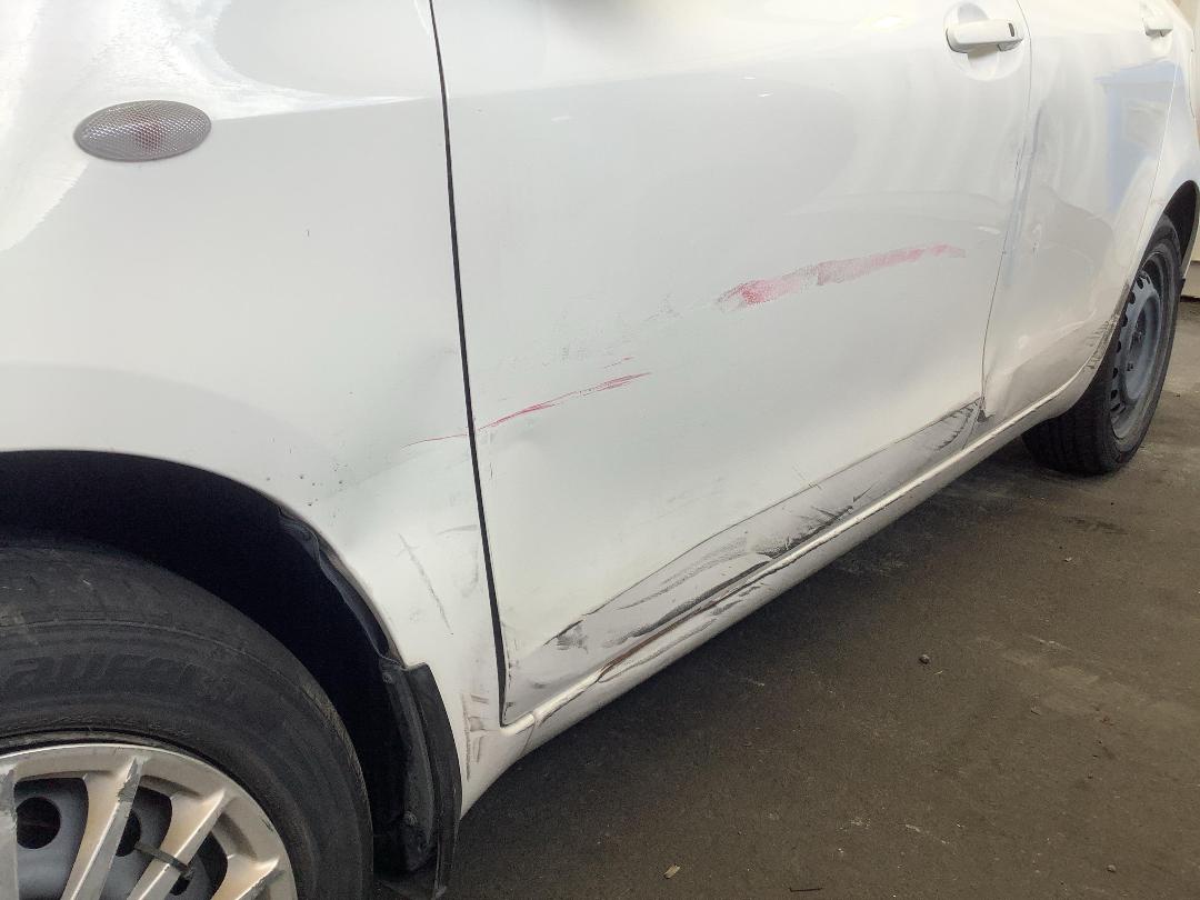 Photo '2' of Toyota Vitz Photo '2' of Toyota Vitz