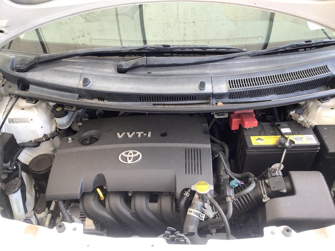 Photo '10' of Toyota Vitz Photo '10' of Toyota Vitz