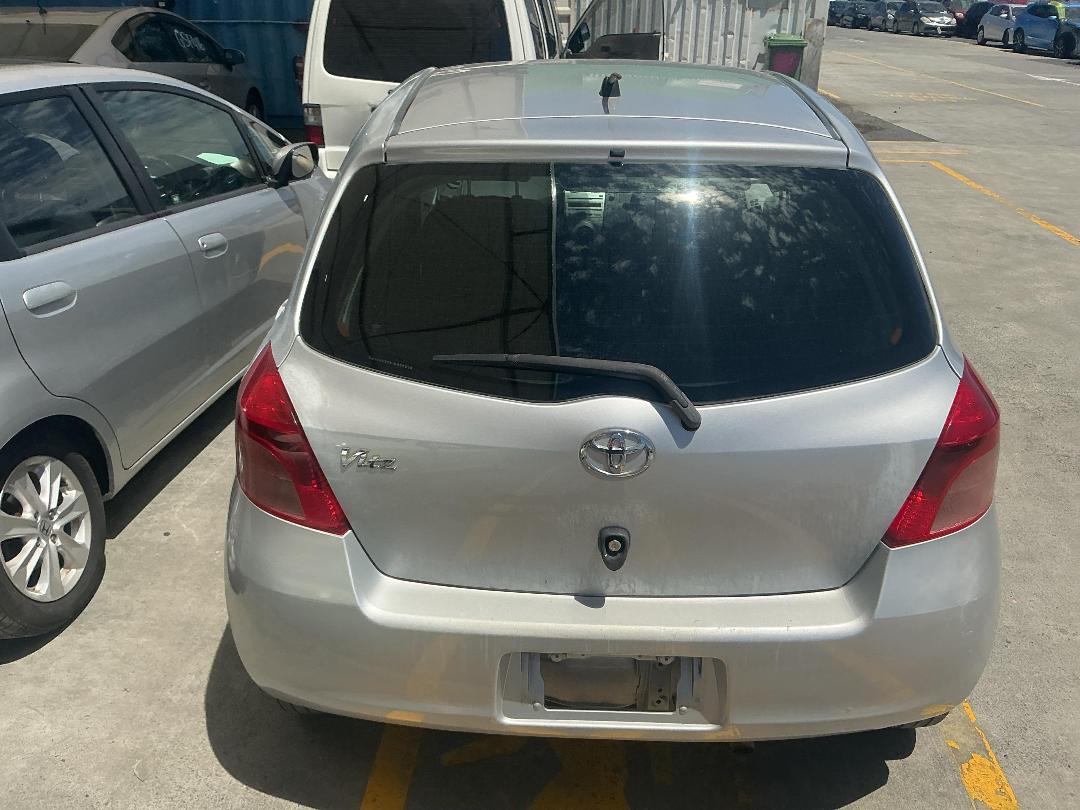 Photo '9' of Toyota Vitz