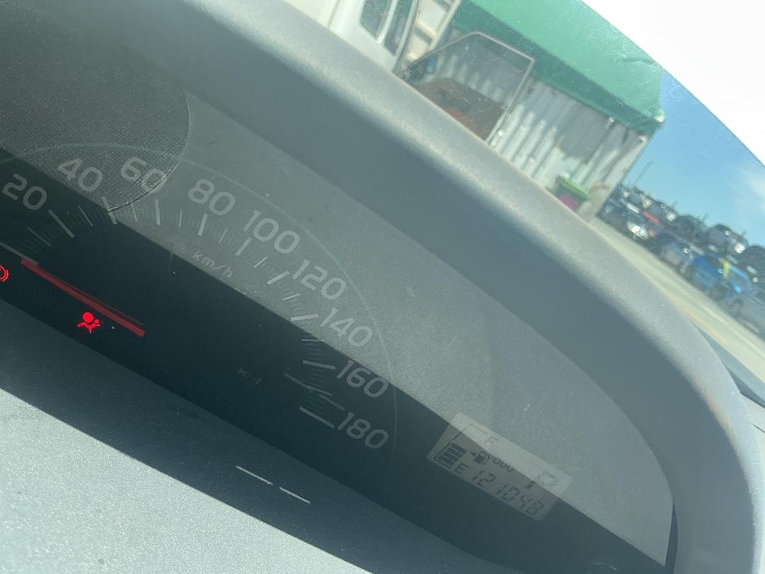 Photo '15' of Toyota Vitz