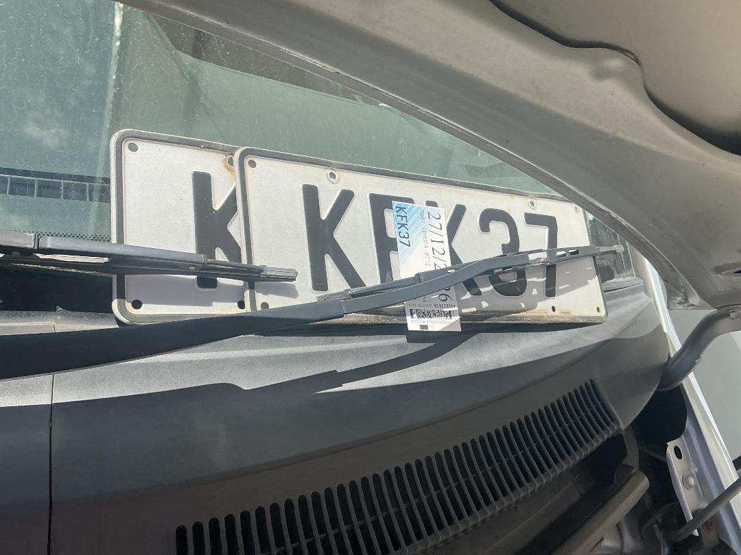 Photo '22' of Toyota Vitz