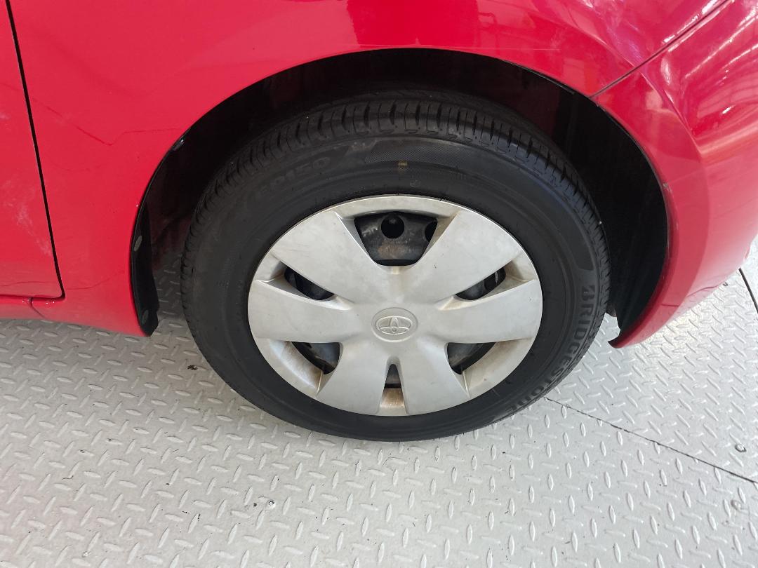 Photo '9' of Toyota Vitz