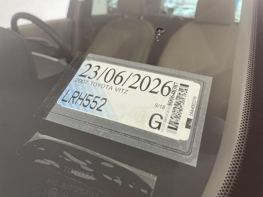 Photo '31' of Toyota Vitz