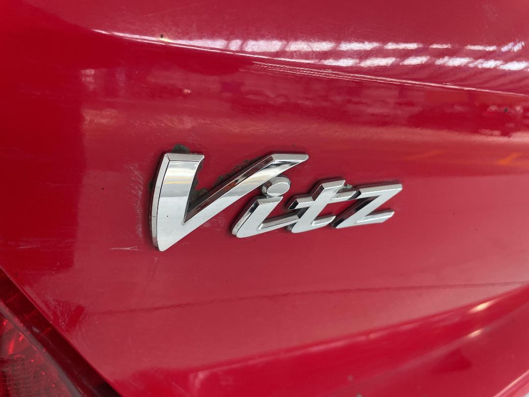 Photo '32' of Toyota Vitz