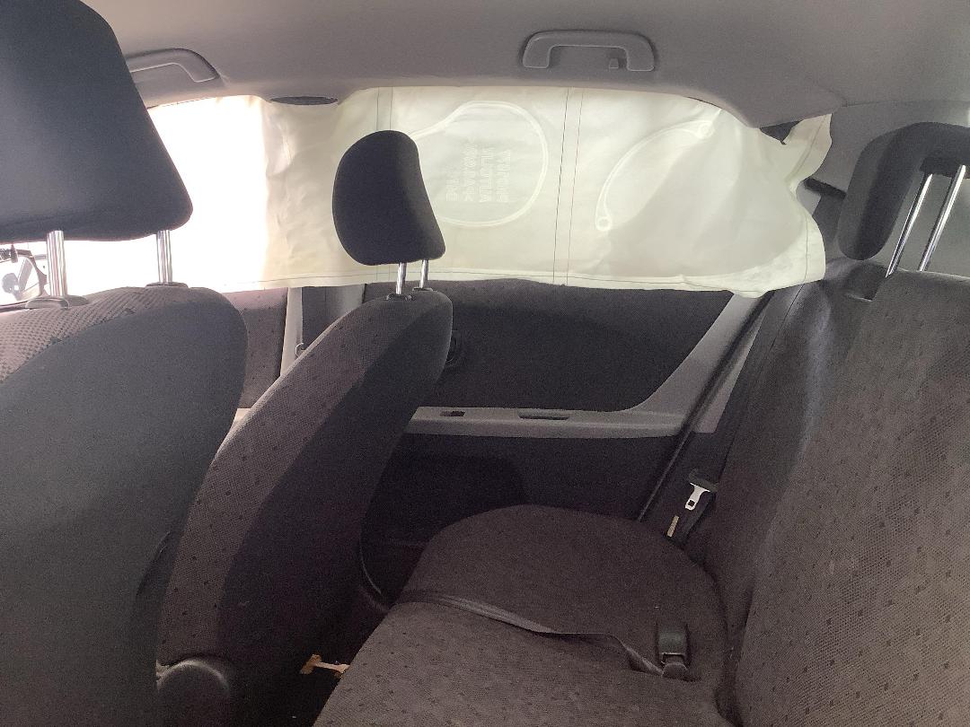 Photo '13' of Toyota Vitz