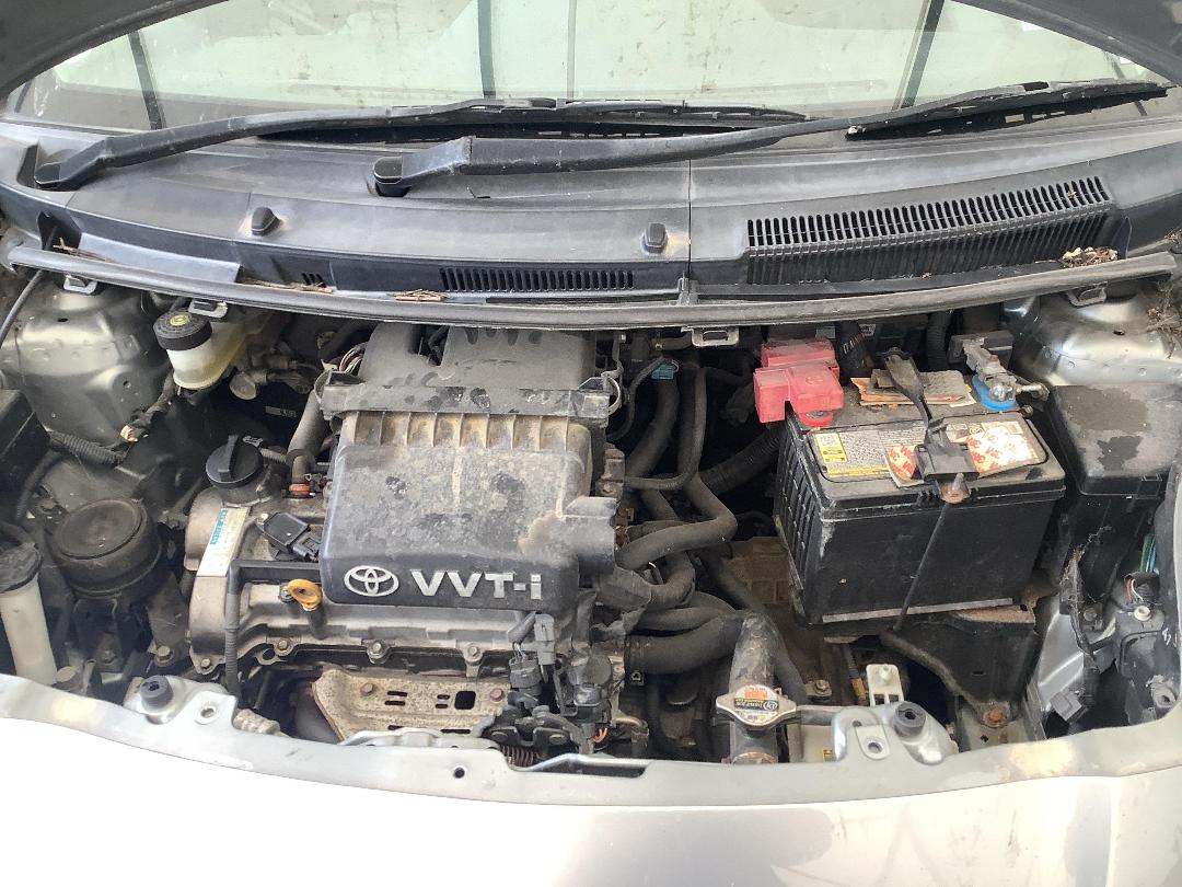 Photo '20' of Toyota Vitz