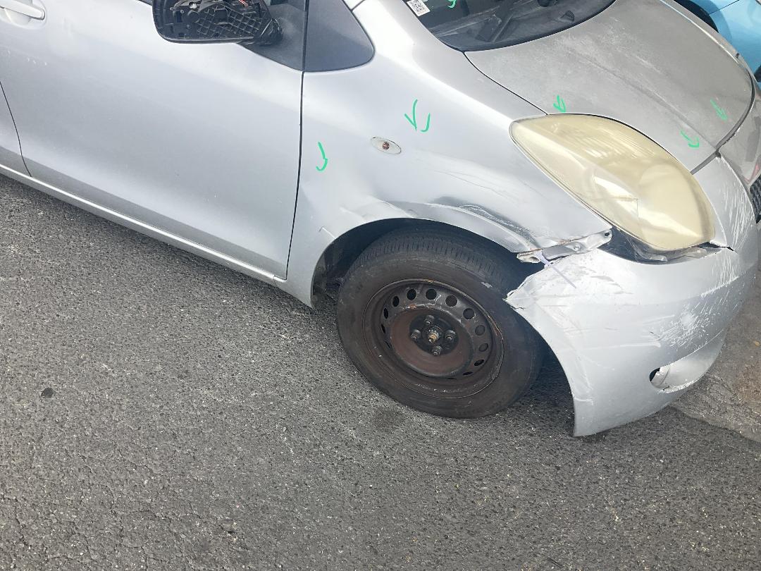 Photo '2' of Toyota Vitz