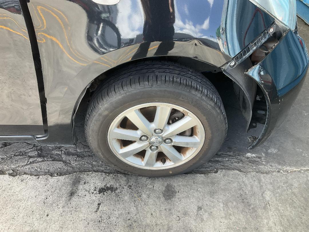 Photo '2' of Toyota Vitz