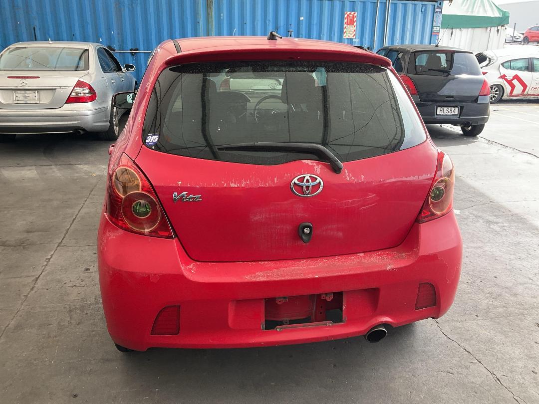 Photo '14' of Toyota Vitz Photo '14' of Toyota Vitz