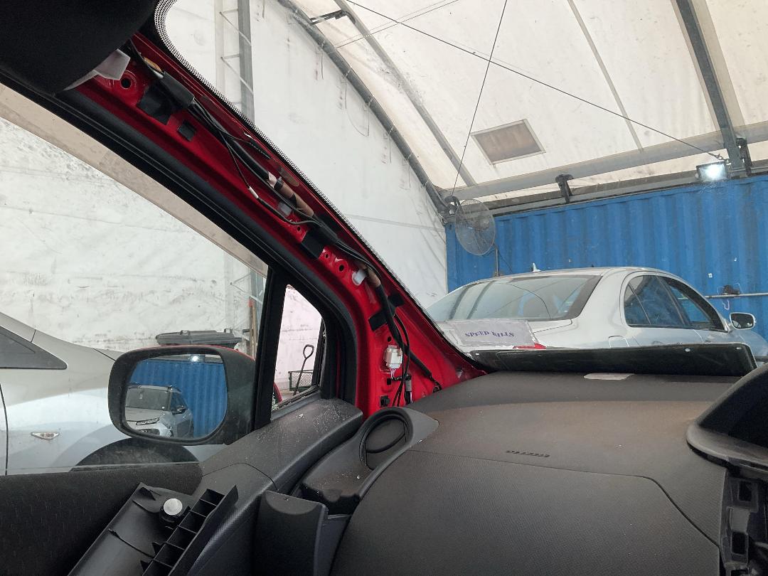 Photo '28' of Toyota Vitz Photo '28' of Toyota Vitz