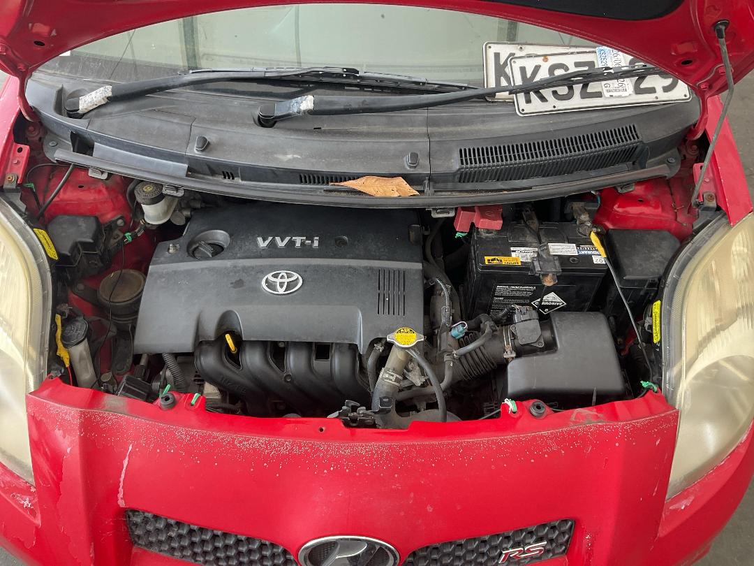 Photo '33' of Toyota Vitz Photo '33' of Toyota Vitz