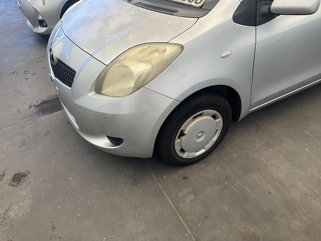 Photo '7' of Toyota Vitz