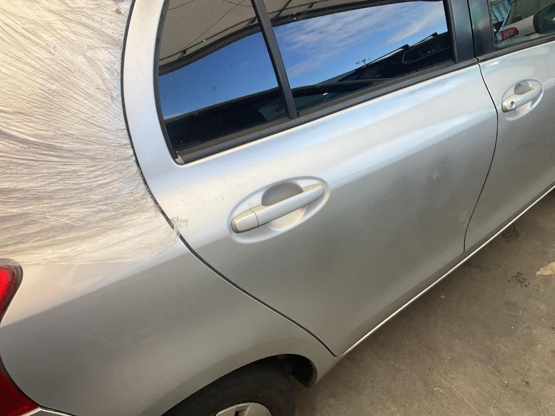 Photo '14' of Toyota Vitz